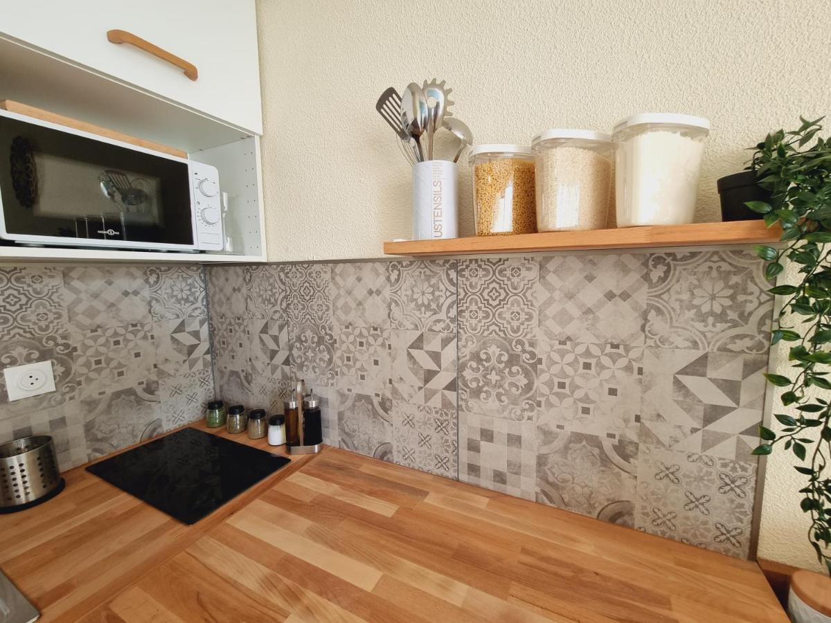 Studio Cabine Refait A Neuf A 3 Minutes A Pied De La Plage Διαμέρισμα Le Grau-du-Roi Εξωτερικό φωτογραφία